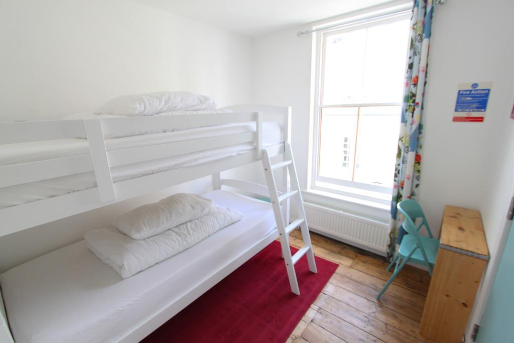 Seadragon Backpackers Hostel Μπράιτον Δωμάτιο φωτογραφία